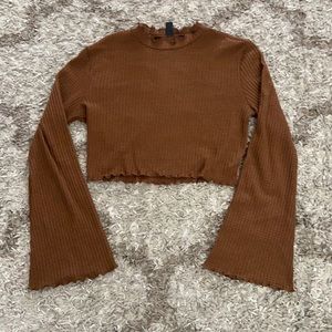 Flared out long sleeve crop top